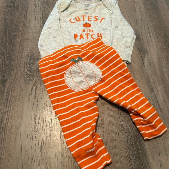 Cute Pumpkin Outfit - Picture 2 of 3